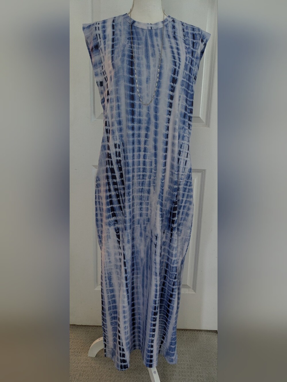Women's Blue Tie Dye Sleeveless Maxi Dress Swim Cover Up Pockets & Slits - Small